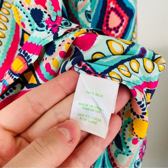 Lilly Pulitzer Silk Top Aztec Print Sz Small - Picture 6 of 7